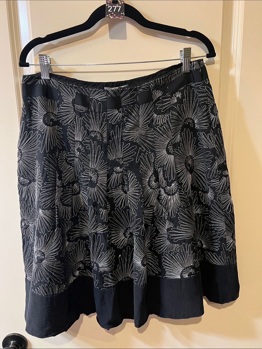 with White Floral Embroidery H277